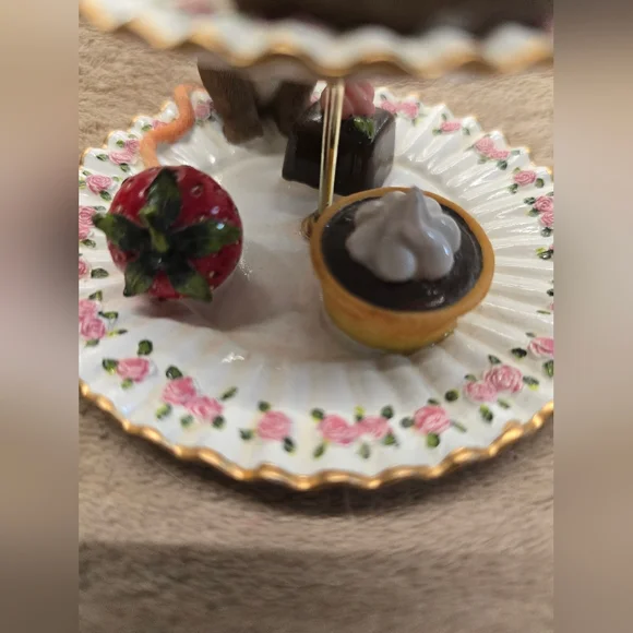 Charming Tails Calories Don't Count When You're With Friends figurine